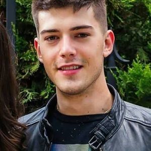 Meet your Posher, Antonio